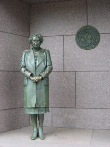 Image of the statue of Eleanor Roosevelt that is part of the Franklin Delano Roosevelt National Memorial.